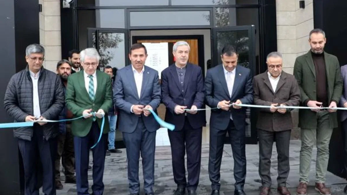 Konya'da “Mesneviden İnciler” hat sergisi açıldı