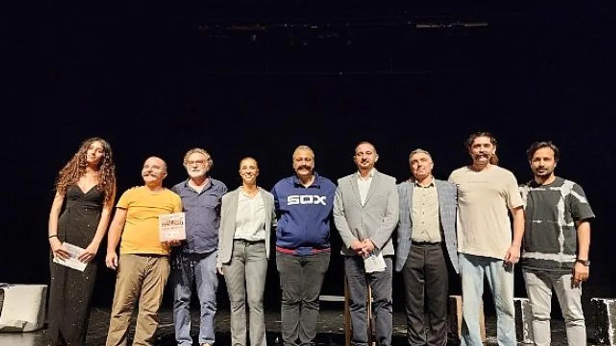 Yenişehir Belediyesi Şehir Tiyatrosu Maltepe'de sahne aldı