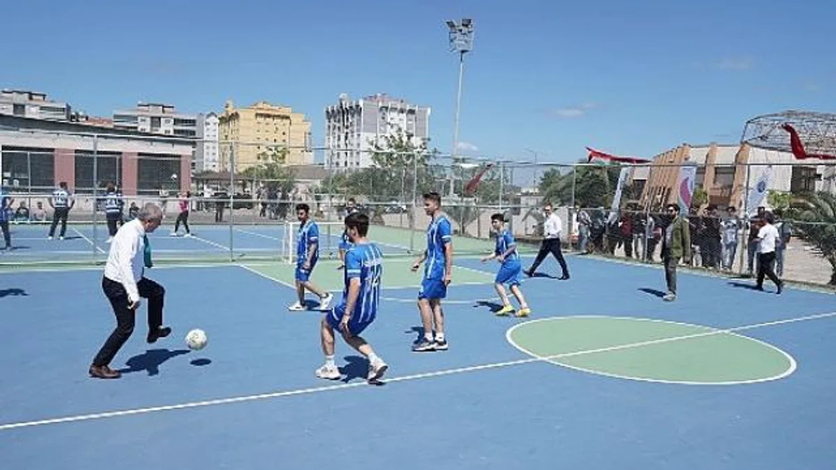 EÜ Aliağa MYO'ya SOCAR Türkiye iş birliğinde modern spor tesisi kazandırıldı
