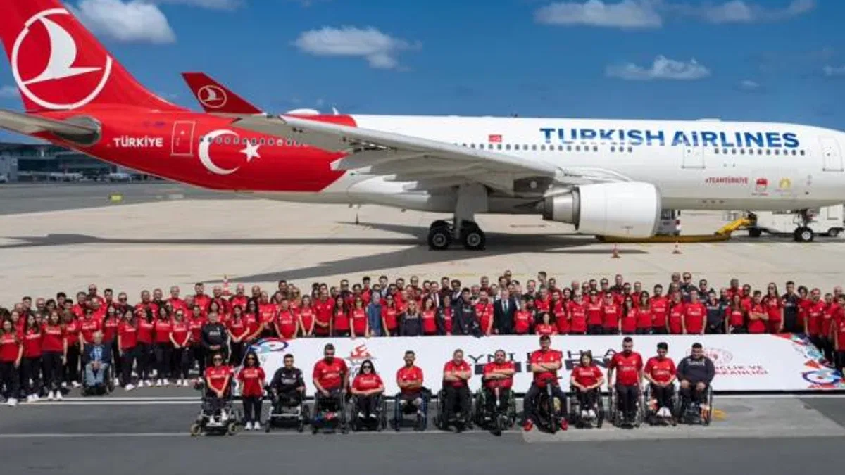 Paralimpik sporcular Paris'e uğurlandı