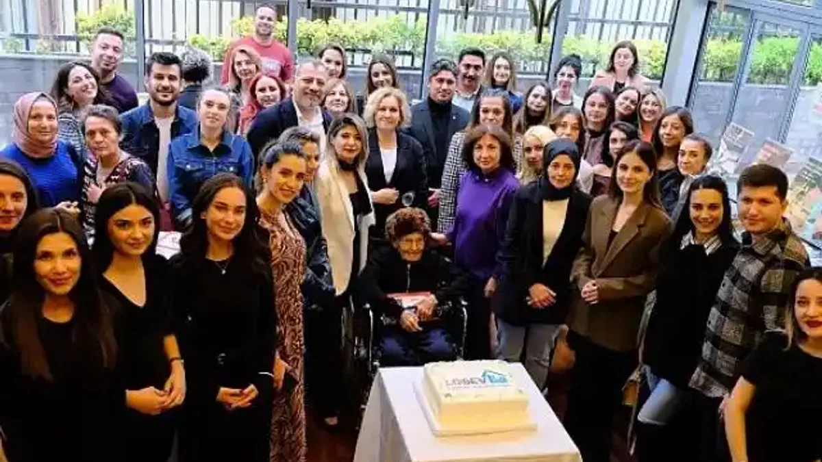 LÖSEV'den Öğretmenler Günü'nde anlamlı tören