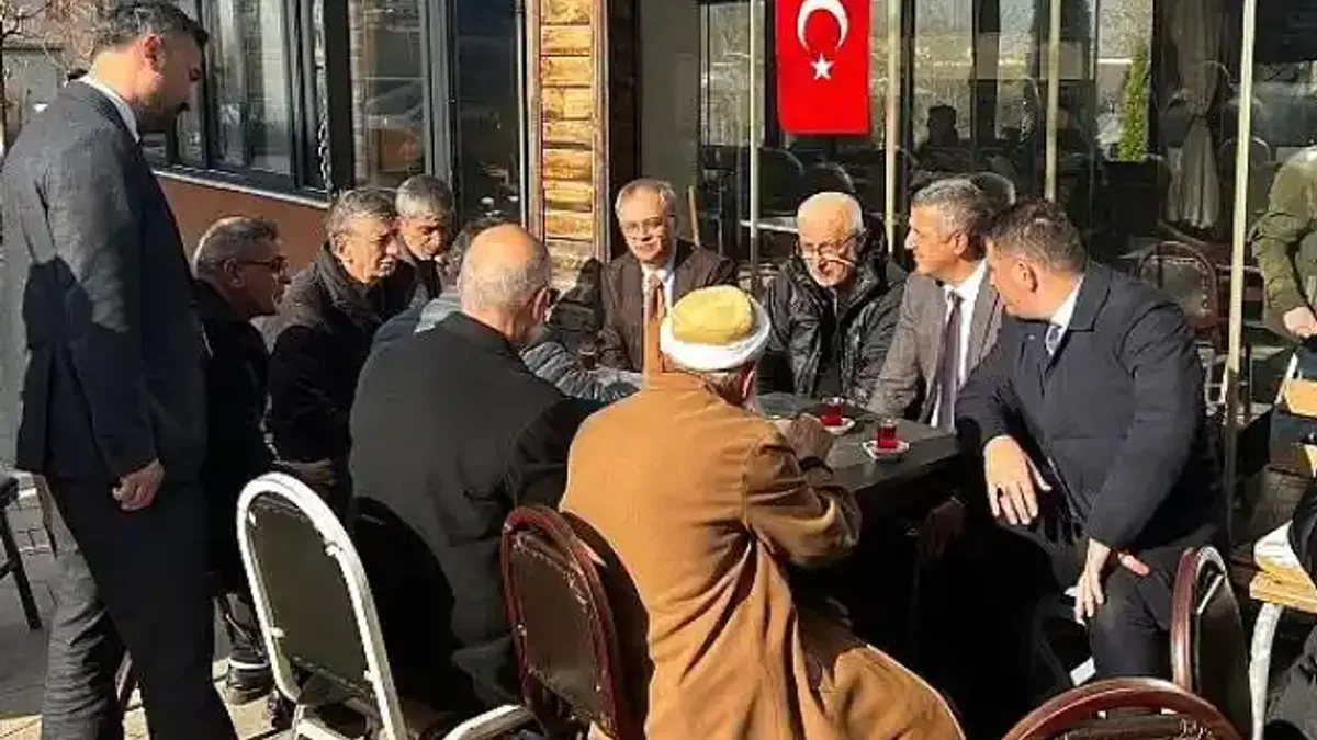Genel Sekreter Baraçlı, Kartepe'de vatandaşlarla buluştu