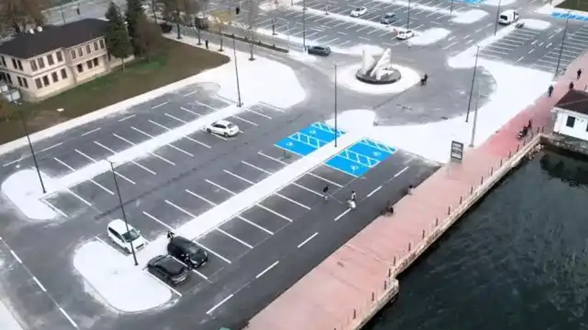 1 Mart Vapur İskelesi Otoparkı nefes aldırdı