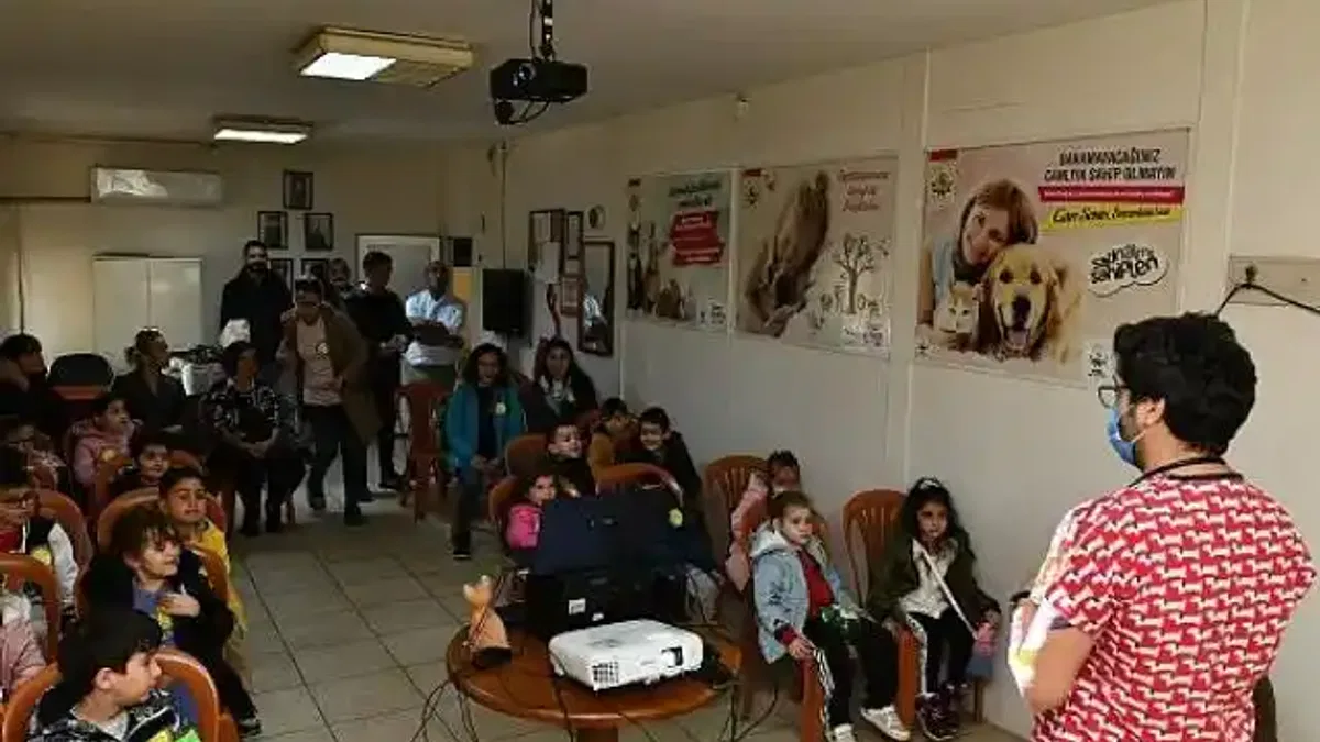 Çiğli Belediyesi'nden Miniklere Hayvan Sevgisi Semineri