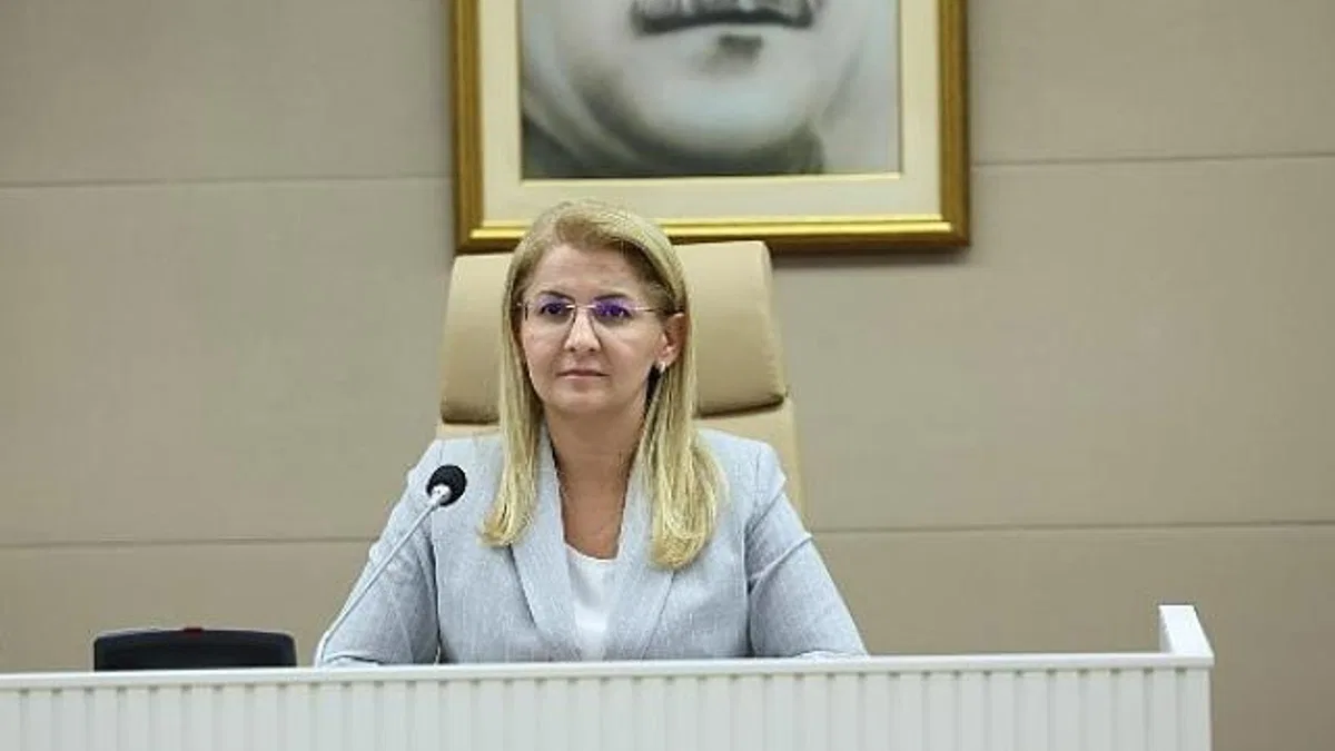 Bakırköy Belediyesi'nin Emeklilere Pazar Desteği Ödemeleri Başladı