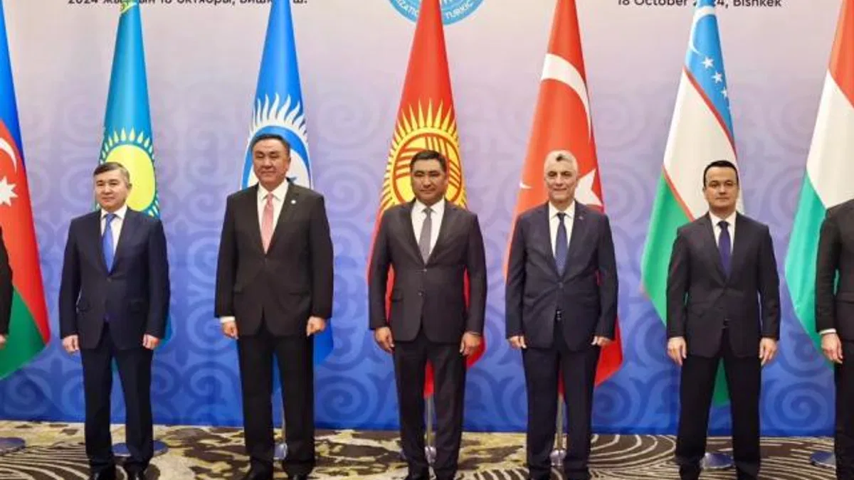 Bakan Bolat Kırgızistan'da