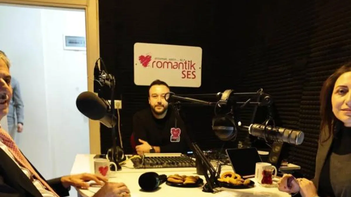 Radyo ortak yayınında enine boyuna kentsel dönüşüm