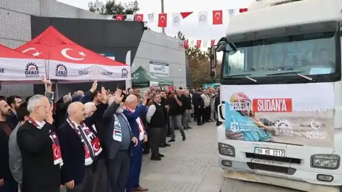 Gebze'den 10 tır Sudan'a uğurlandı