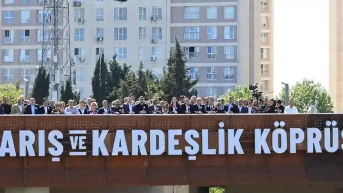 İstanbul Esenyurt'ta 'Barış ve Kardeşlik' Köprüsü açıldı