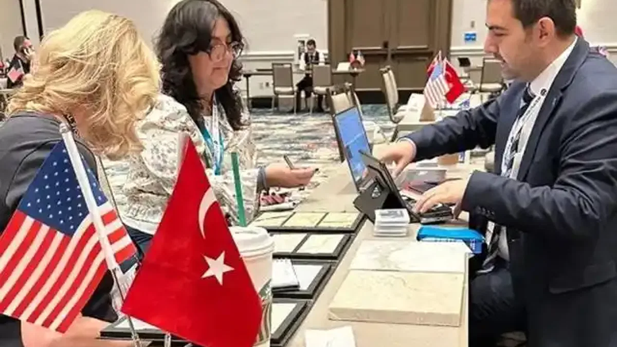 Türk doğal taş sektöründen Avrupa'da çifte mesai