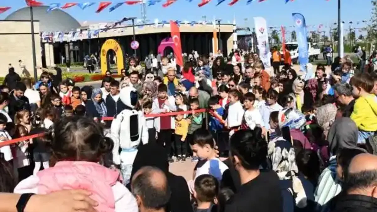 Trabzon’da bilim şöleni: 200 bin ziyaretçi festivalde buluştu