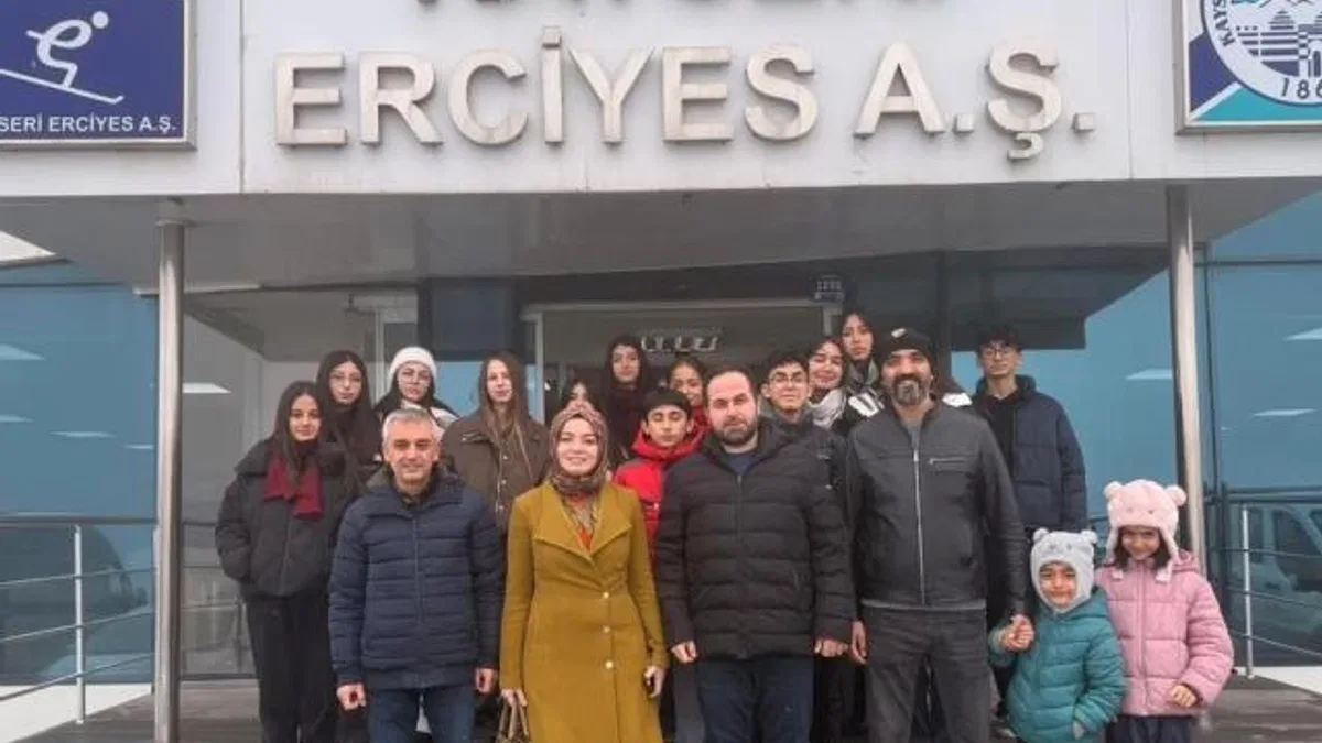 Erciyes'in zirvesinde öğrencilere uluslararası etkinlik