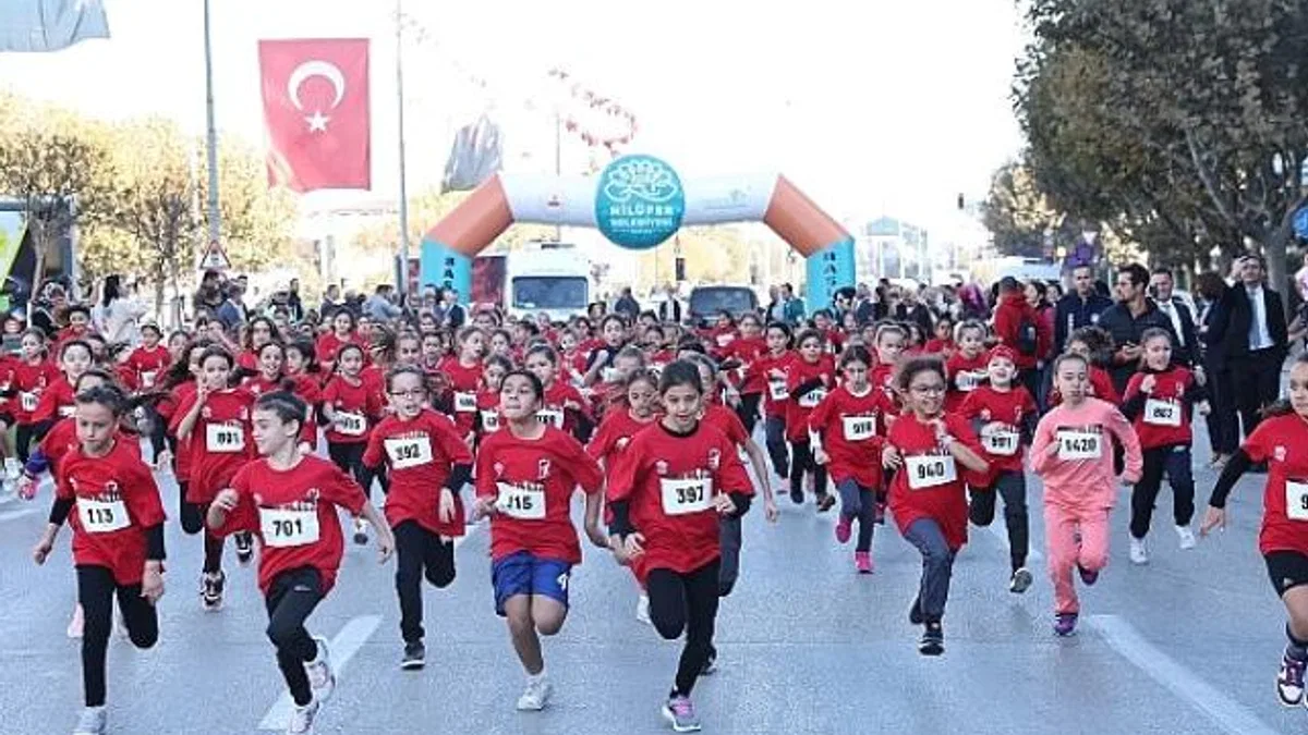 "Cumhuriyet Koşusu" ile bayram coşkusu başladı