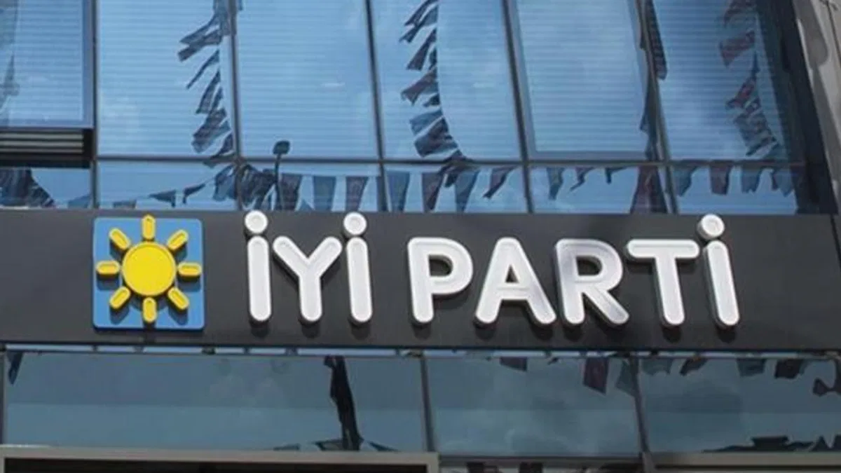İYİ Parti, 6 ilçede nöbet değişimi yaptı