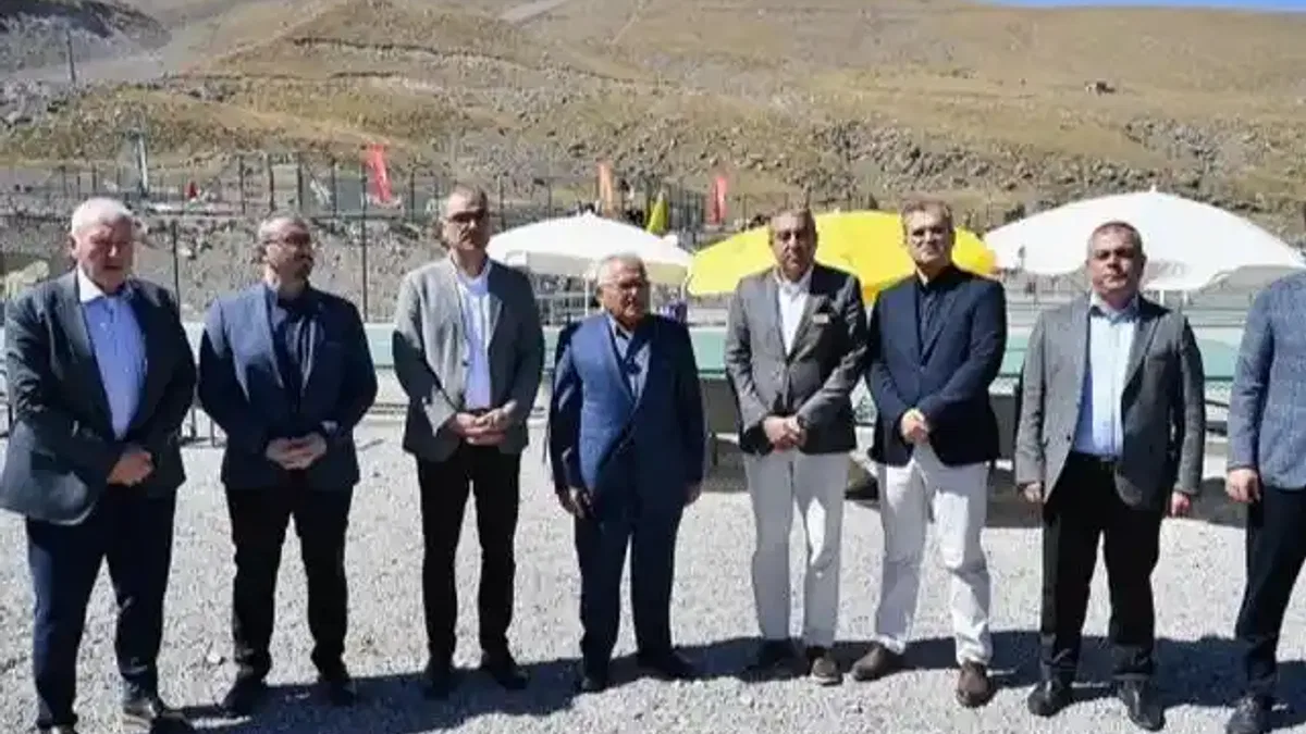 Kayseri Erciyes'e Başkan Büyükkılıç'tan yakın takip