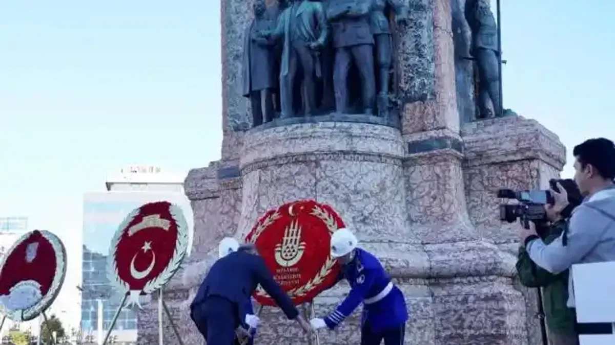 İstanbul'un kurtuluşu Taksim'de kutlandı