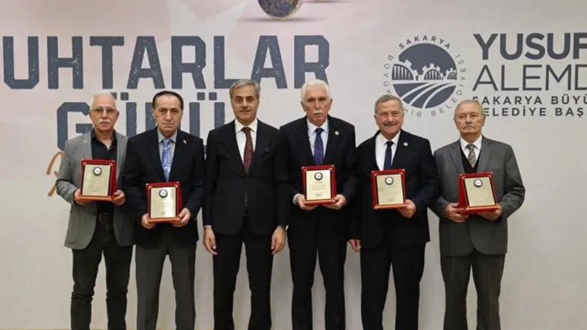 Sakarya'da Başkan Alemdar muhtarlarla buluştu