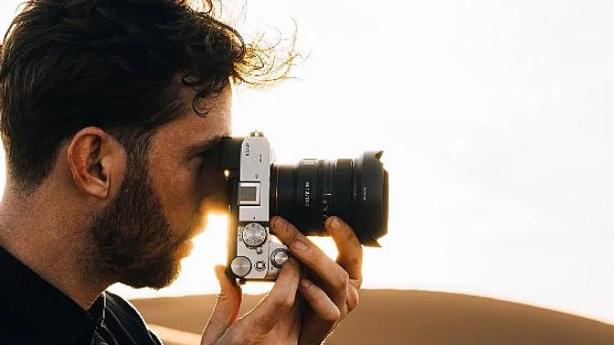 Sony Geniş Diyafram Açıklığına Sahip Etkileyici Prime Lensi Ultra Geniş FE 16mm F1.8 G'yi Piyasaya Sürüyor