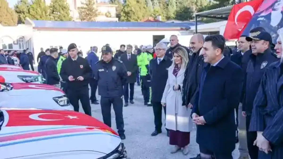Bilecik'te emniyet ve jandarma teşkilatlarına 20 yeni araç