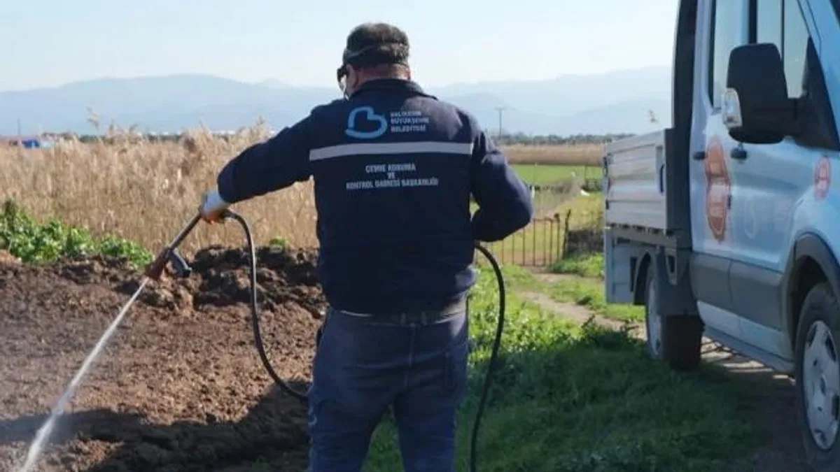 Balıkesir Büyükşehir'den tam gaz kışlak mücadelesi