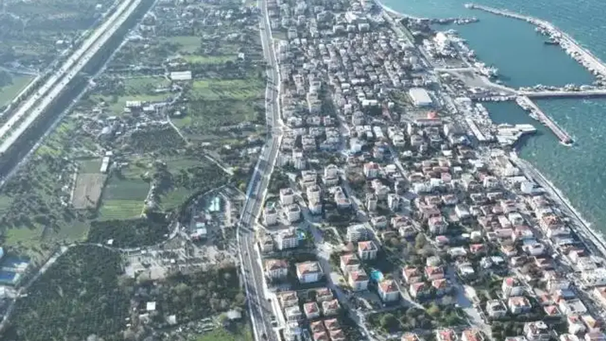 İzmir Güzelbahçe'de trafik rahatlıyor