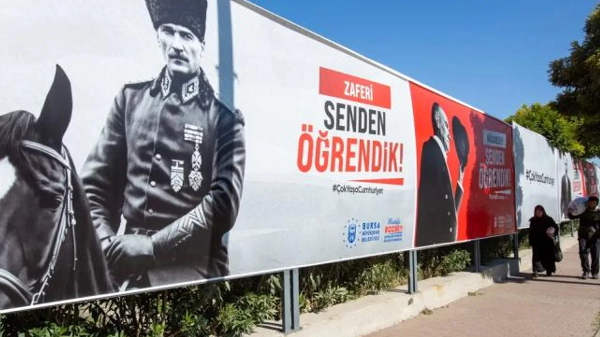 Bursa’yı, Cumhuriyet coşkusu sardı