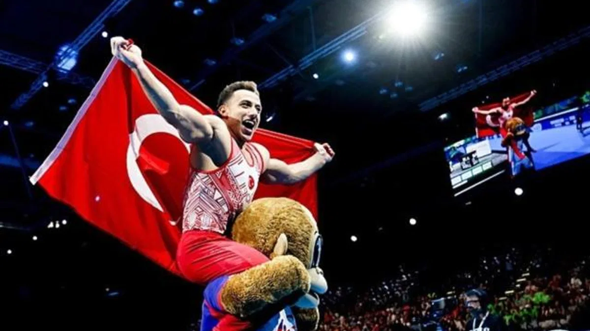 Adem Asil, Avrupa şampiyonu oldu!