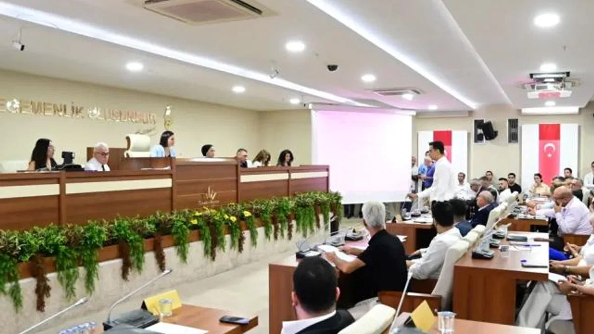 İzmir Karabağlar'dan eğitime güçlü destek