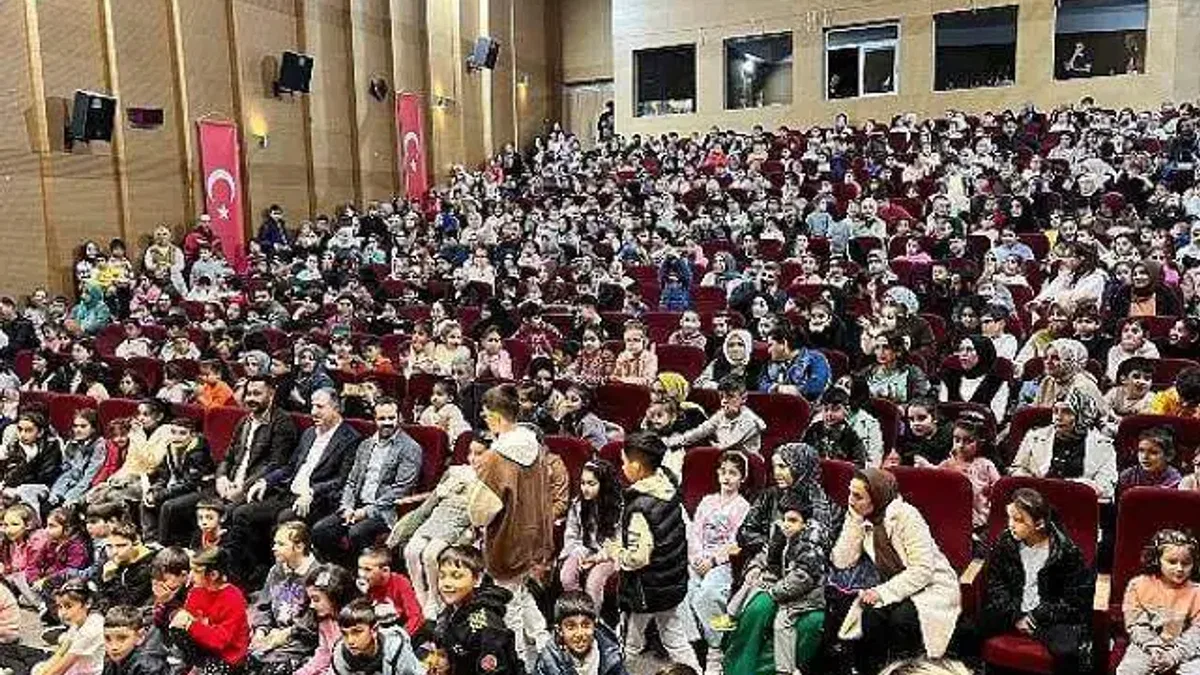 Dilovası'nda Çocuklar Salona Sığmadı