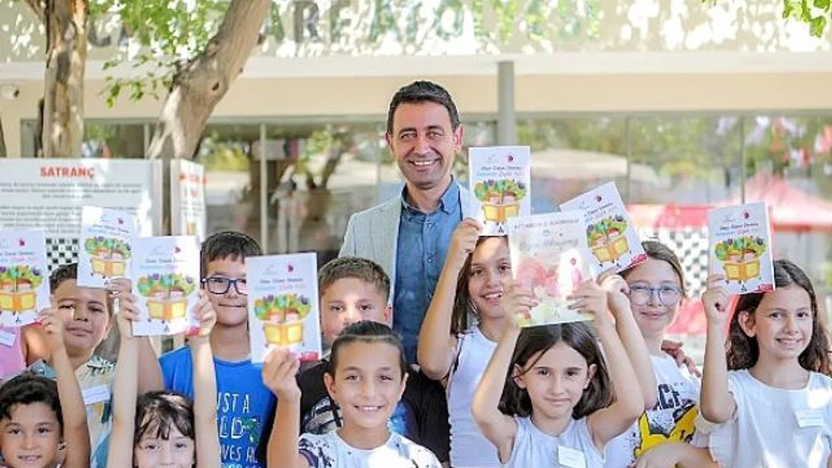 Bayraklı'da Kitap Takas Şenliği