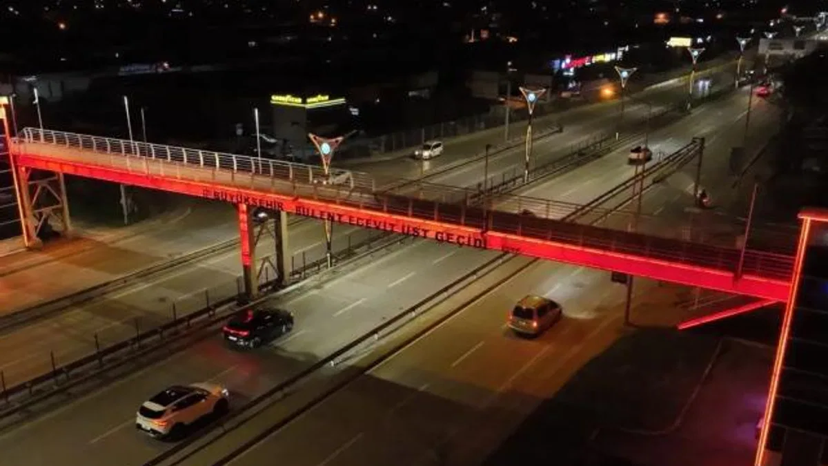 Kocaeli'den kadına şiddete karşı turuncu mesaj