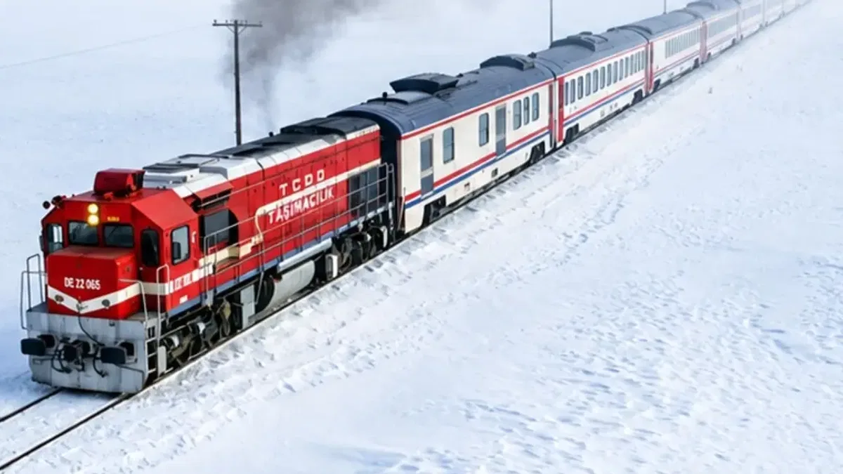 Turistik Erzurum-Kars treni yeni sezona hazırlanıyor... Talep toplama başladı
