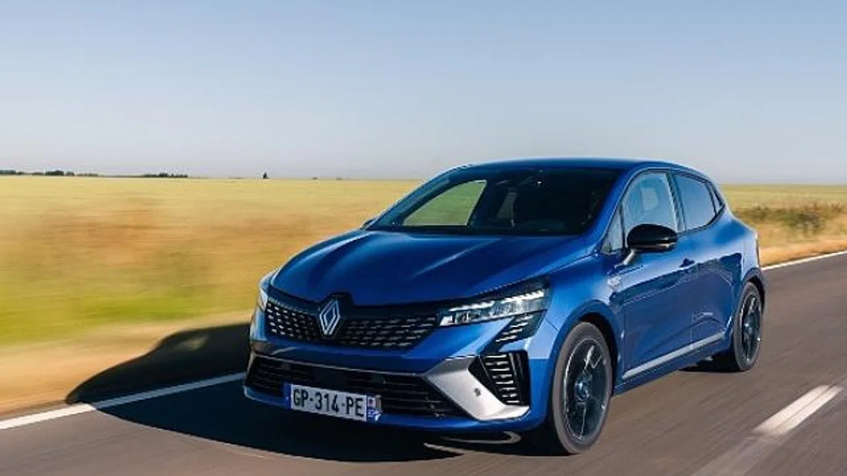Kasım Ayında Açık Ara Satış Lideri Olan Renault Rekorlar Kırmaya Devam Ediyor