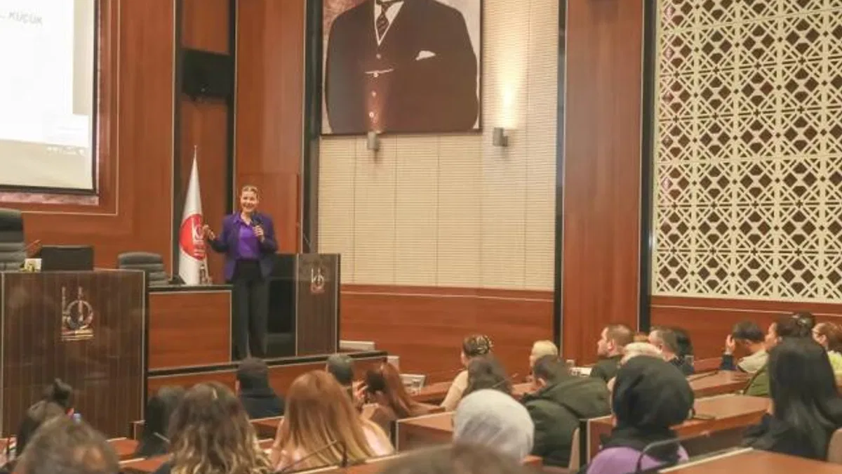 Ankara Keçiören Belediyesi'nde personele 'etik' eğitimi