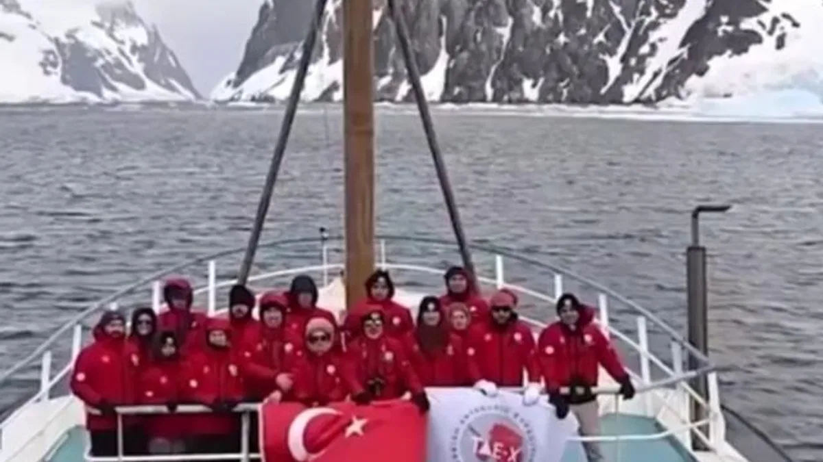 Türk bilim insanları Antarktika'dan döndü... 15. Ulusal Bilim Antarktika Seferi tamamlandı