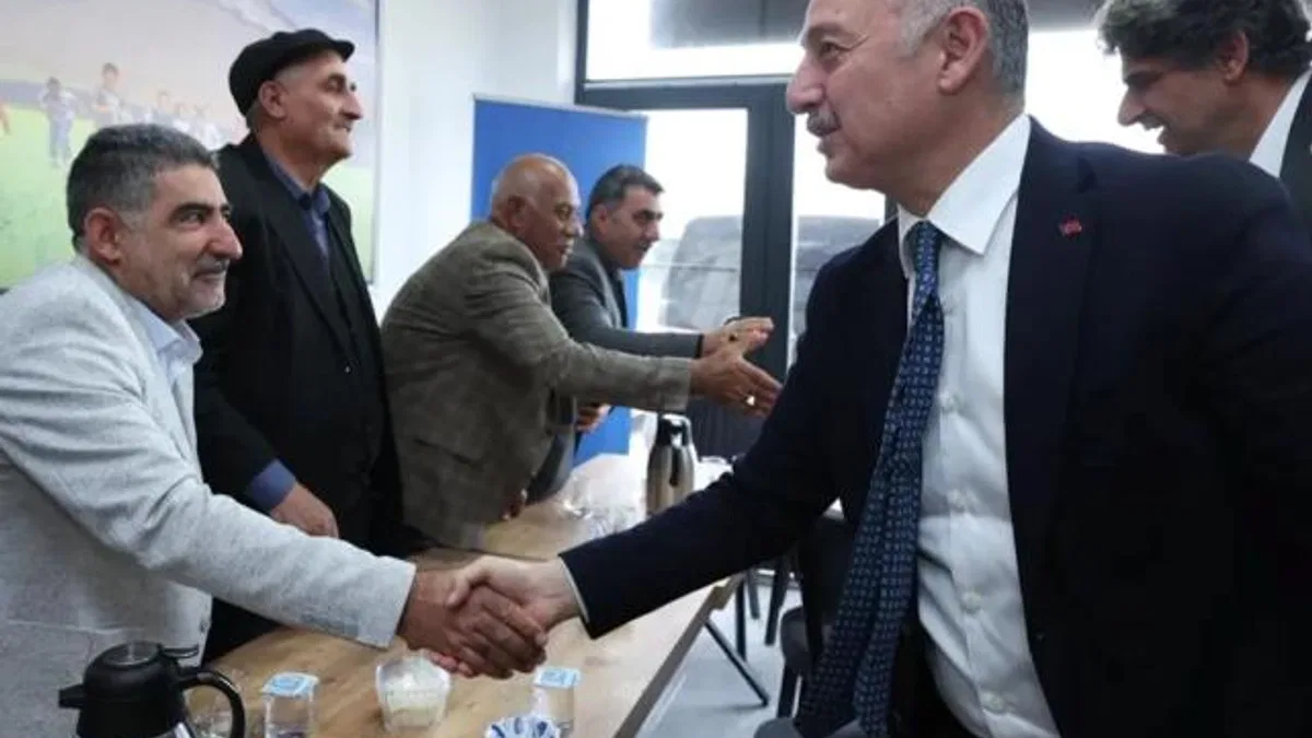 Kocaeli'de Başkan Büyükakın, Ağrılılarla bir araya geldi