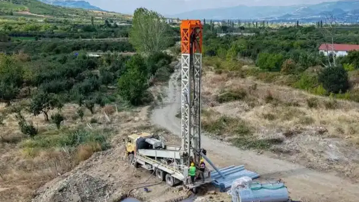 Geyve Doğantepe’ye 132 metre derinlikten kaliteli su