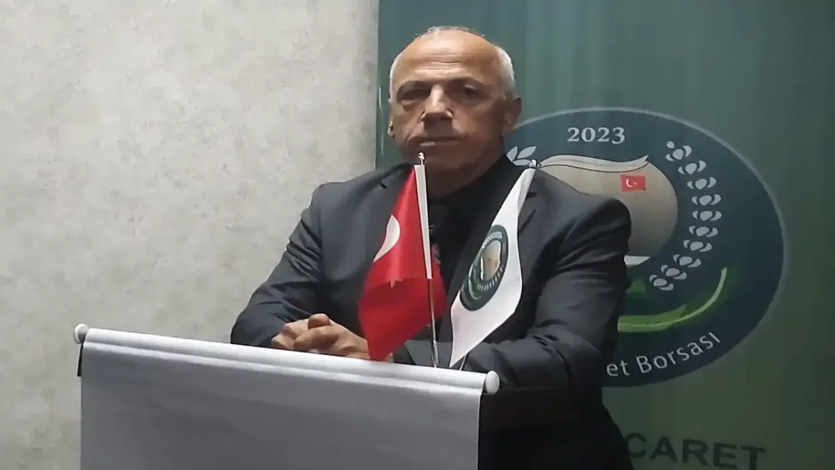 Artvin Ticaret Borsası'nda Akyürek'e ikinci kez güven oyu