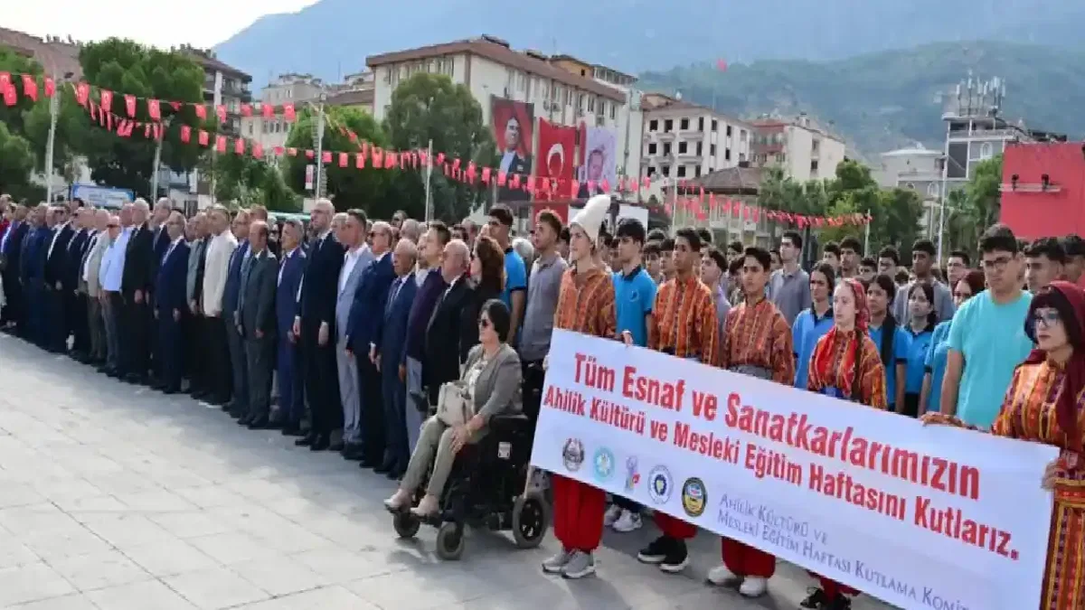 Manisa’da Ahilik Kültürü ve Mesleki Eğitim Haftası kutlanıyor