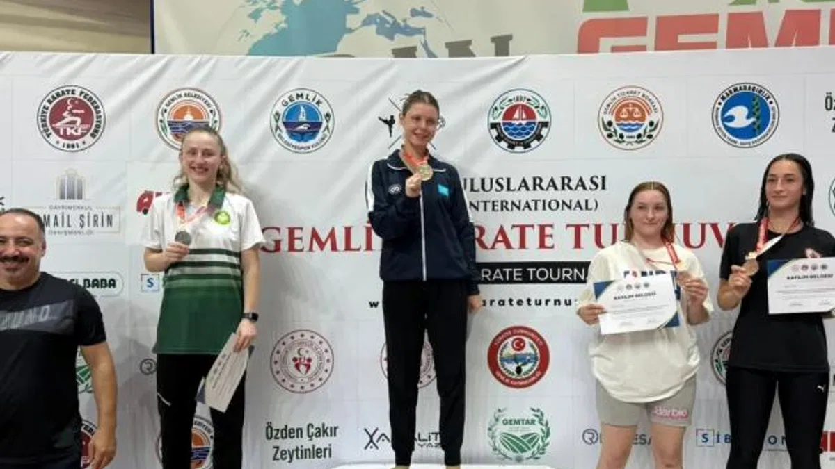 Manisa BBSK’lı karateciler Gemlik’te 16 madalya kazandı