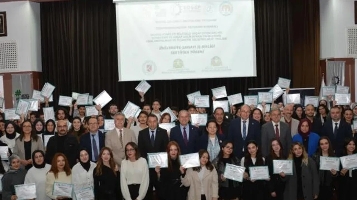 Konya'da ahşap sanatlarını yaşatan projede 118 kursiyer sertifikalandı