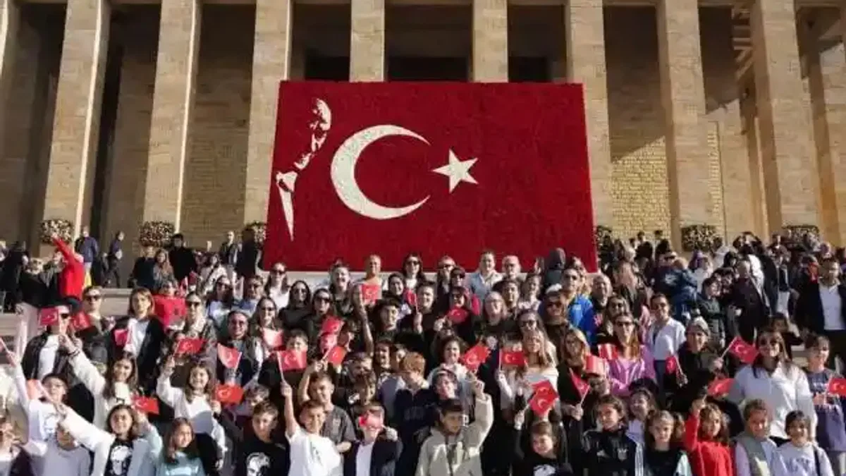 Anıtkabir’e 10 Kasım’da ziyaret rekoru... 1 milyon 219 bin 148 kişi