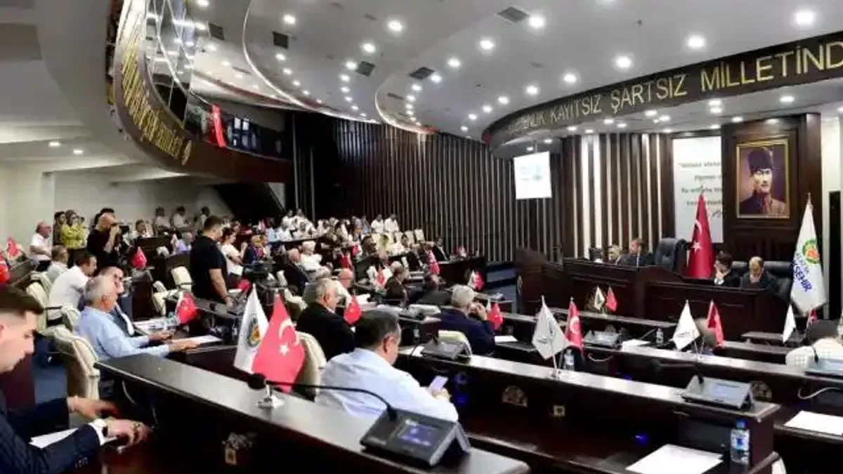 Malatya'da üniversite öğrencilerine ulaşım ve eğitim desteği