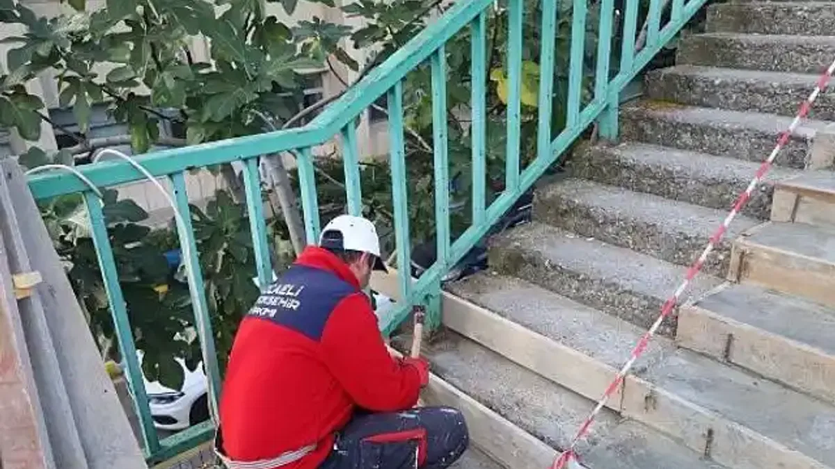 Büyükşehir'den Kuruçeşme SGK üst geçidine tadilat