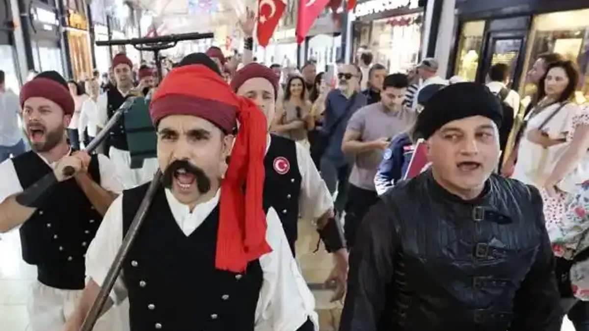 İstanbul'da tulumbacılar seremonisine büyük ilgi