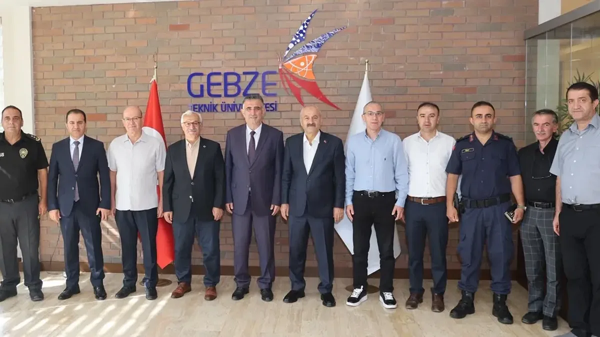 Gebze'de Başkan Büyükgöz'den Rektör Mantar’a 'hayırlı olsun' ziyareti