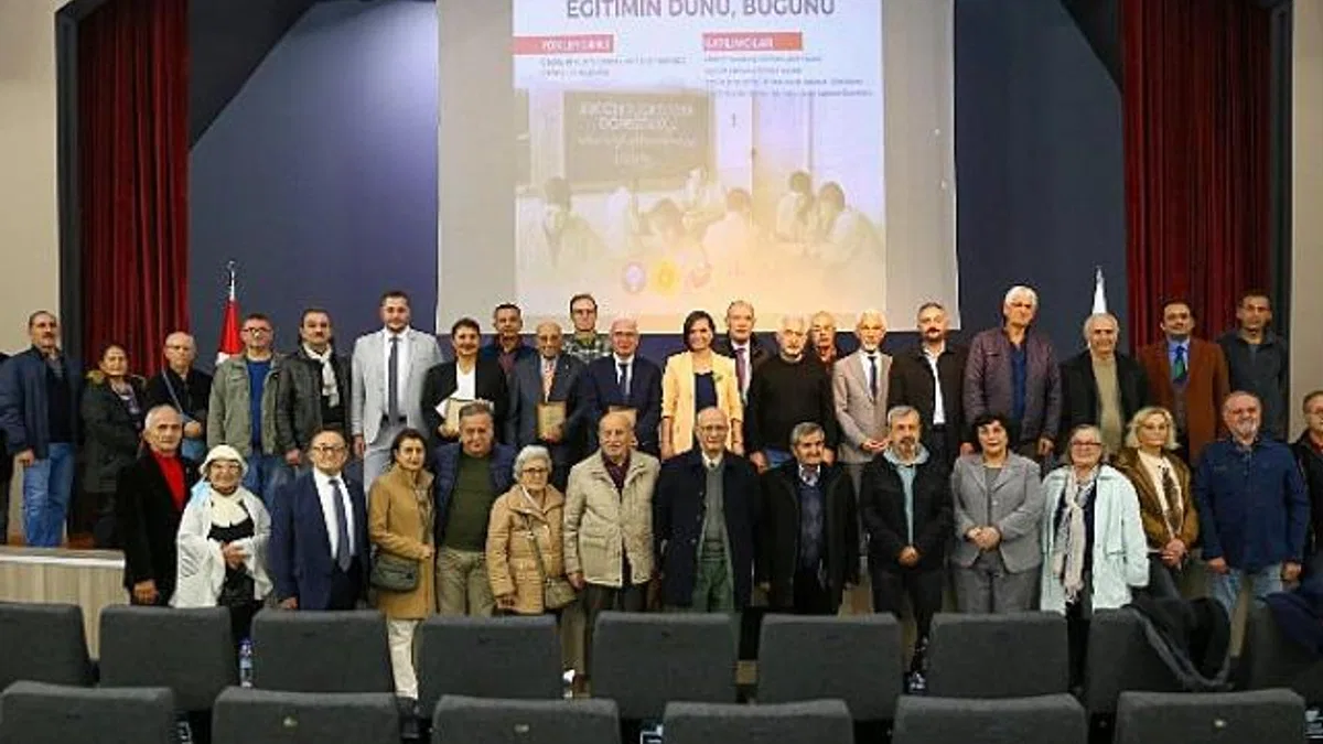 Karabağlar'da "Eğitimin dünü ve bugünü" konuşuldu