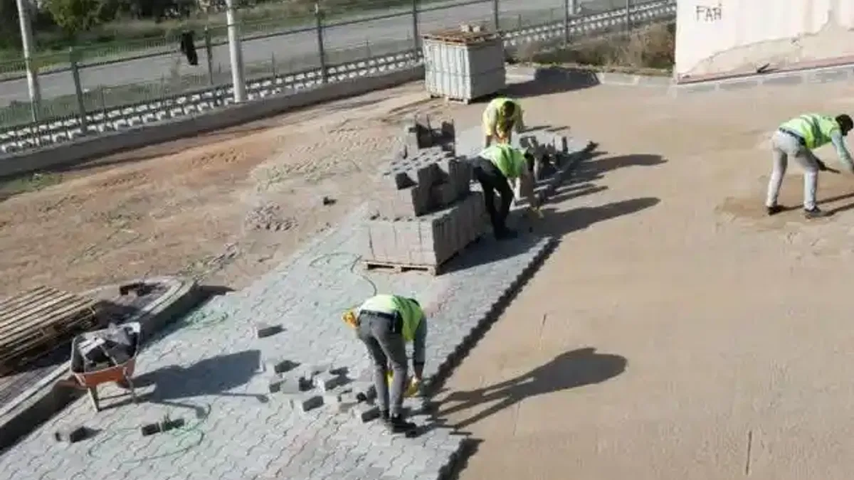 Kocaeli Gebze'de üstyapı çalışmaları hız kesmiyor