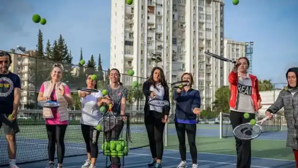 Antalya Muratpaşa'da Spor Okulları'nda sonbahar dönemi