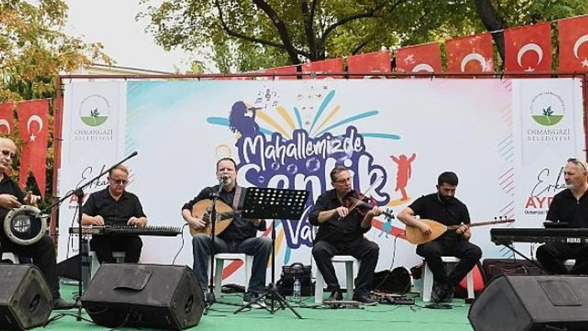 Bu şenlikte 7'den 70'e herkes çok mutlu